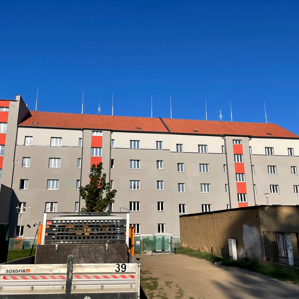 Elektroinstalace bytových domů Korandova 7, 9, 11 v Plzni